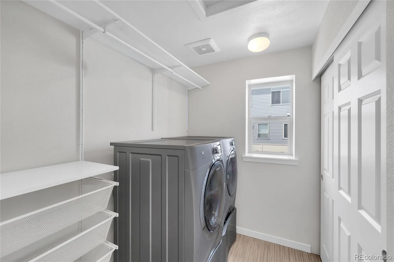 9811 E 56th Place Denver CO 80238 | MLS #REC7612113 08102026155125 1600 17