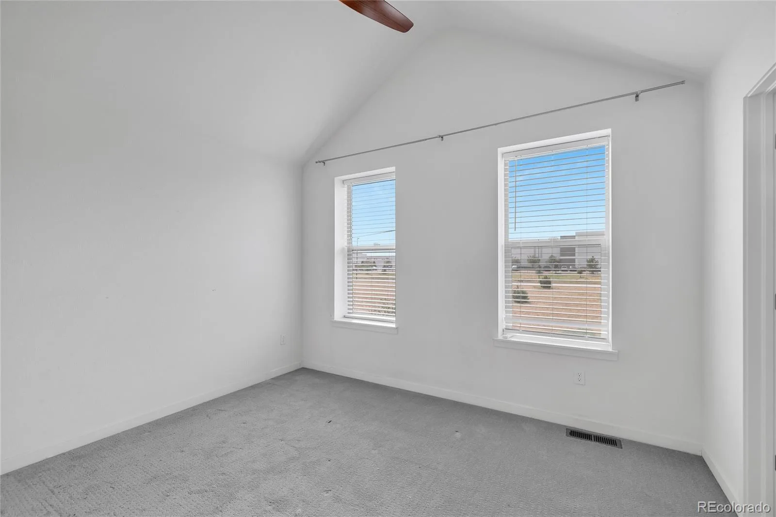 9811 E 56th Place Denver CO 80238 | MLS #REC7612113 08102026155125 1600 23