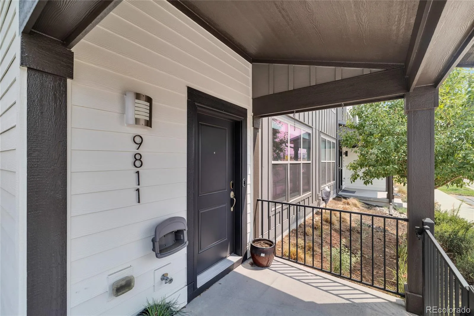 9811 E 56th Place Denver CO 80238 | MLS #REC7612113 08102026155125 1600 6