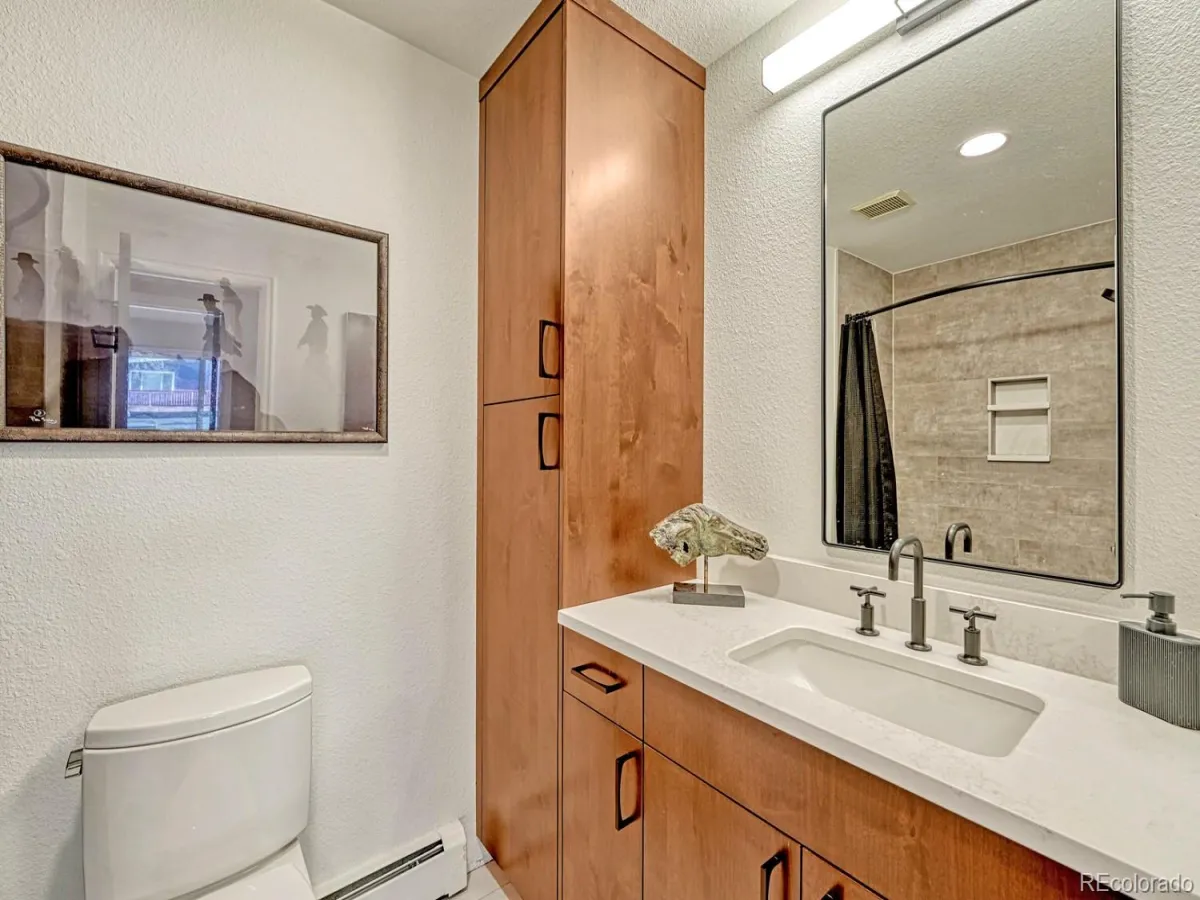 04122026155102 1200 16