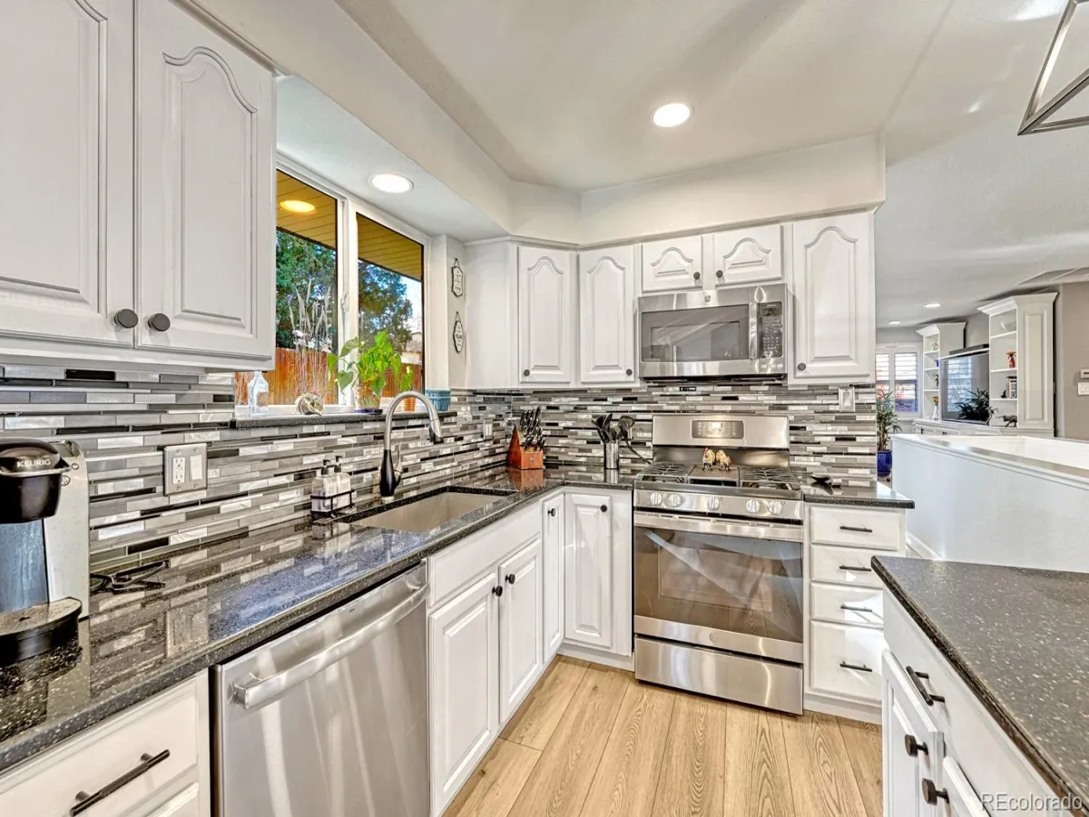 04122026155102 1200 8