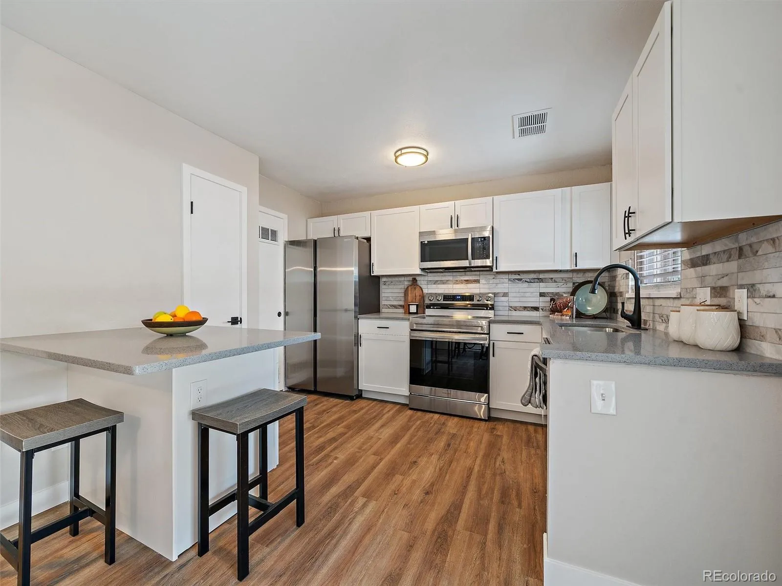 5543 S Lowell Boulevard Littleton CO 80123 | MLS #REC7614134 06112026210844 1600 9