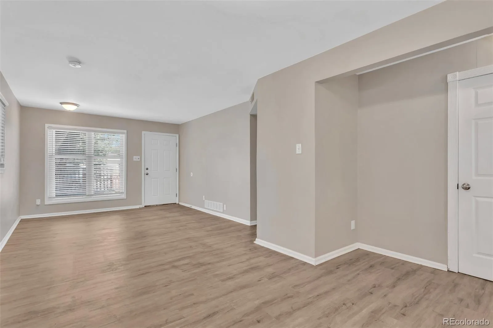 1215 Yuba Street Aurora CO 80011 | MLS #REC7614576 08212026160700 1600 10