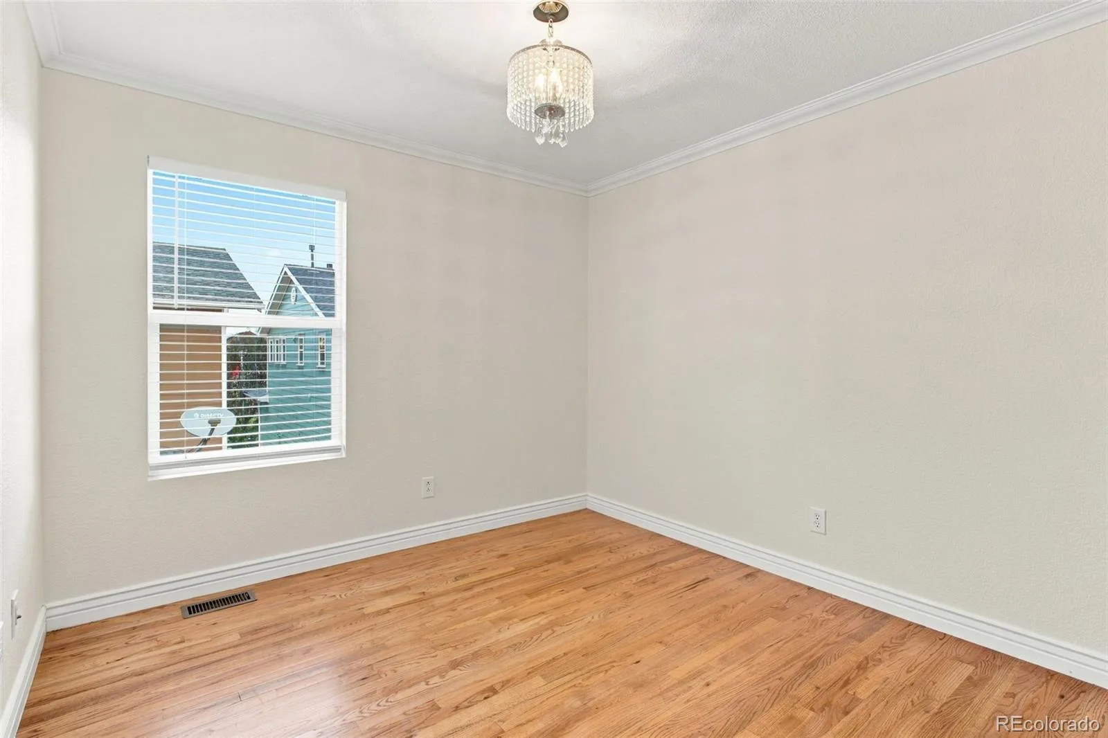 2638 Central Park Boulevard Denver CO 80238 | MLS #REC7614809 08252026001500 1600 17