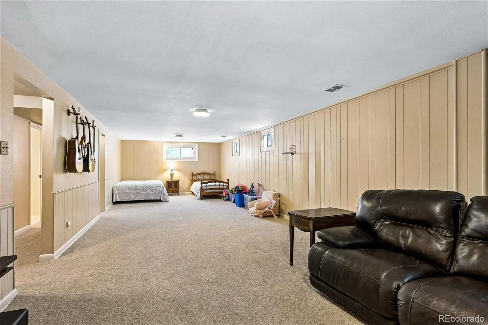 8264 E Kenyon Drive Denver CO 80237 MLS #REC7614815 06122026202542 1600 18