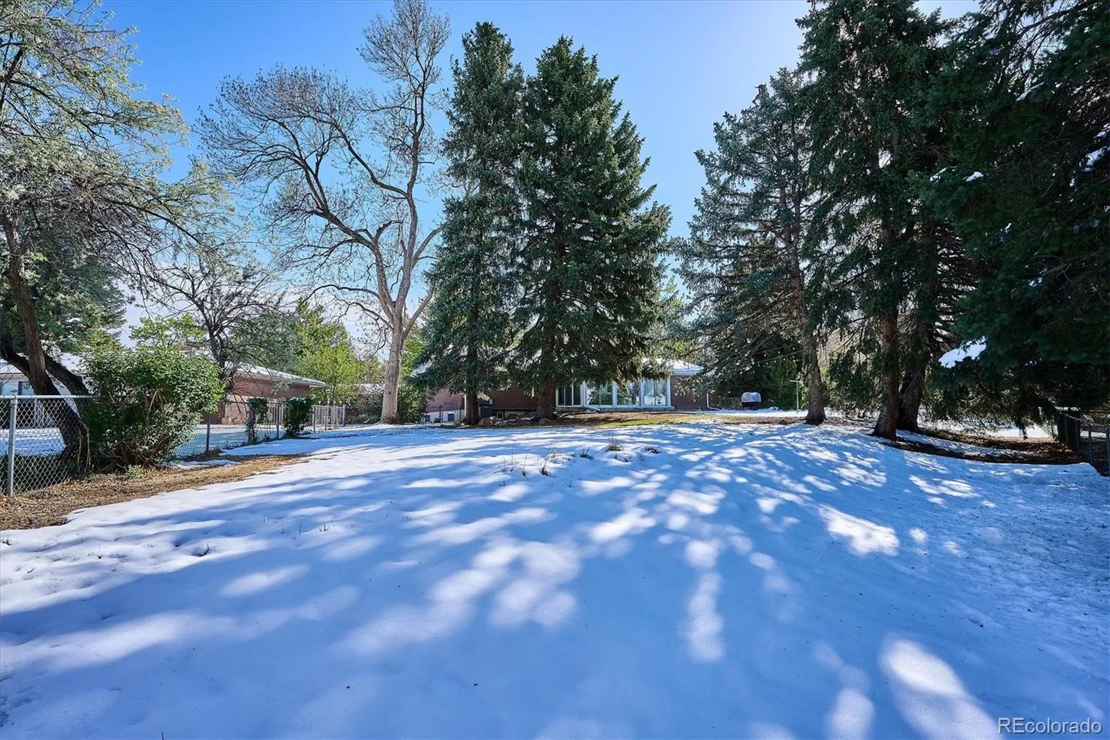 8264 E Kenyon Drive Denver CO 80237 MLS #REC7614815 06122026202542 1600 25