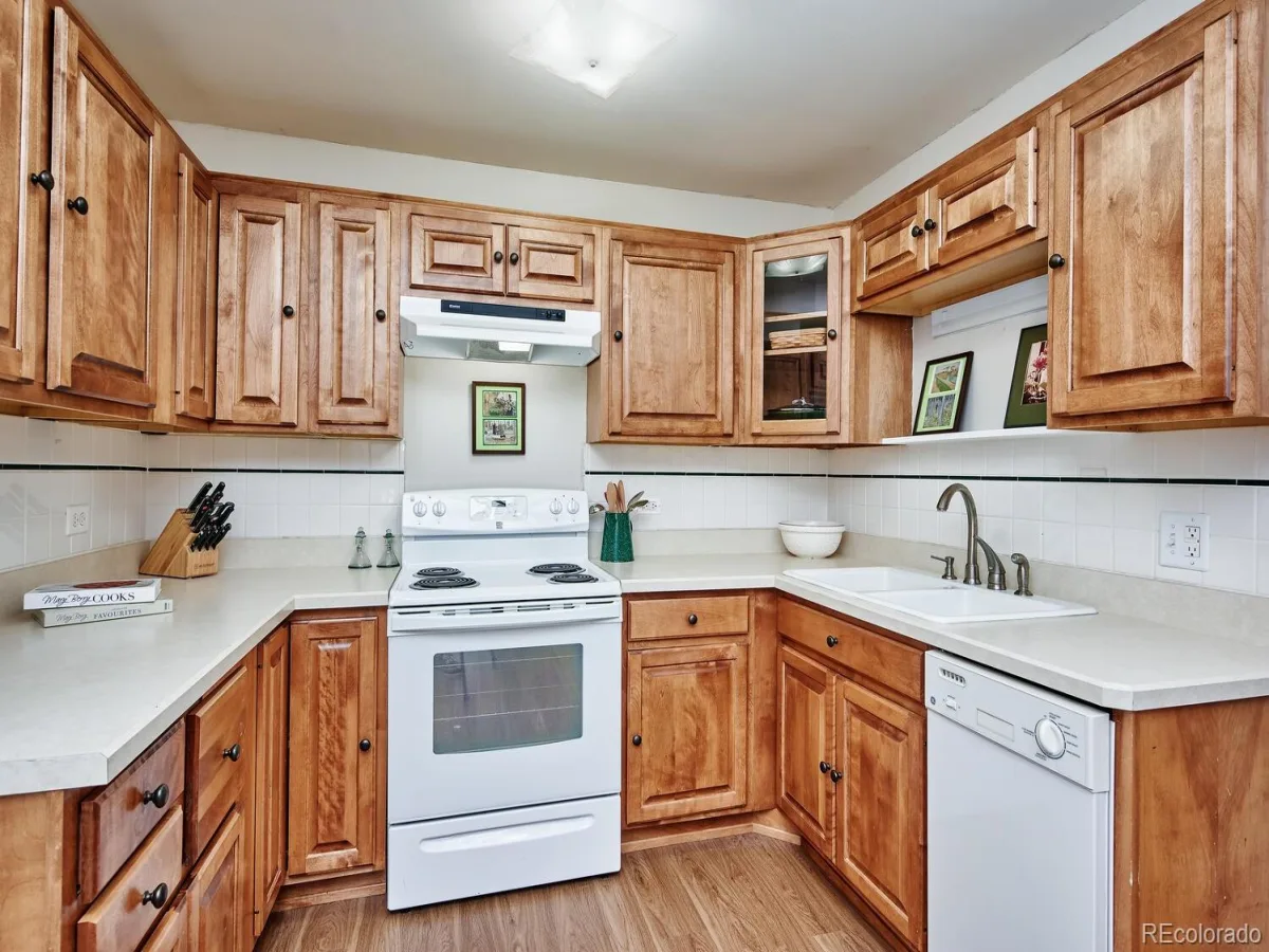 695 S Alton Way #2B Denver CO 80247 | MLS #REC4639232 10062026035200 1200 2