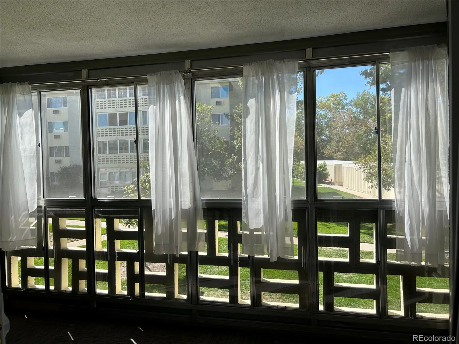 695 S Alton Way #2B Denver CO 80247 | MLS #REC4639232 10062026035200 1600 1