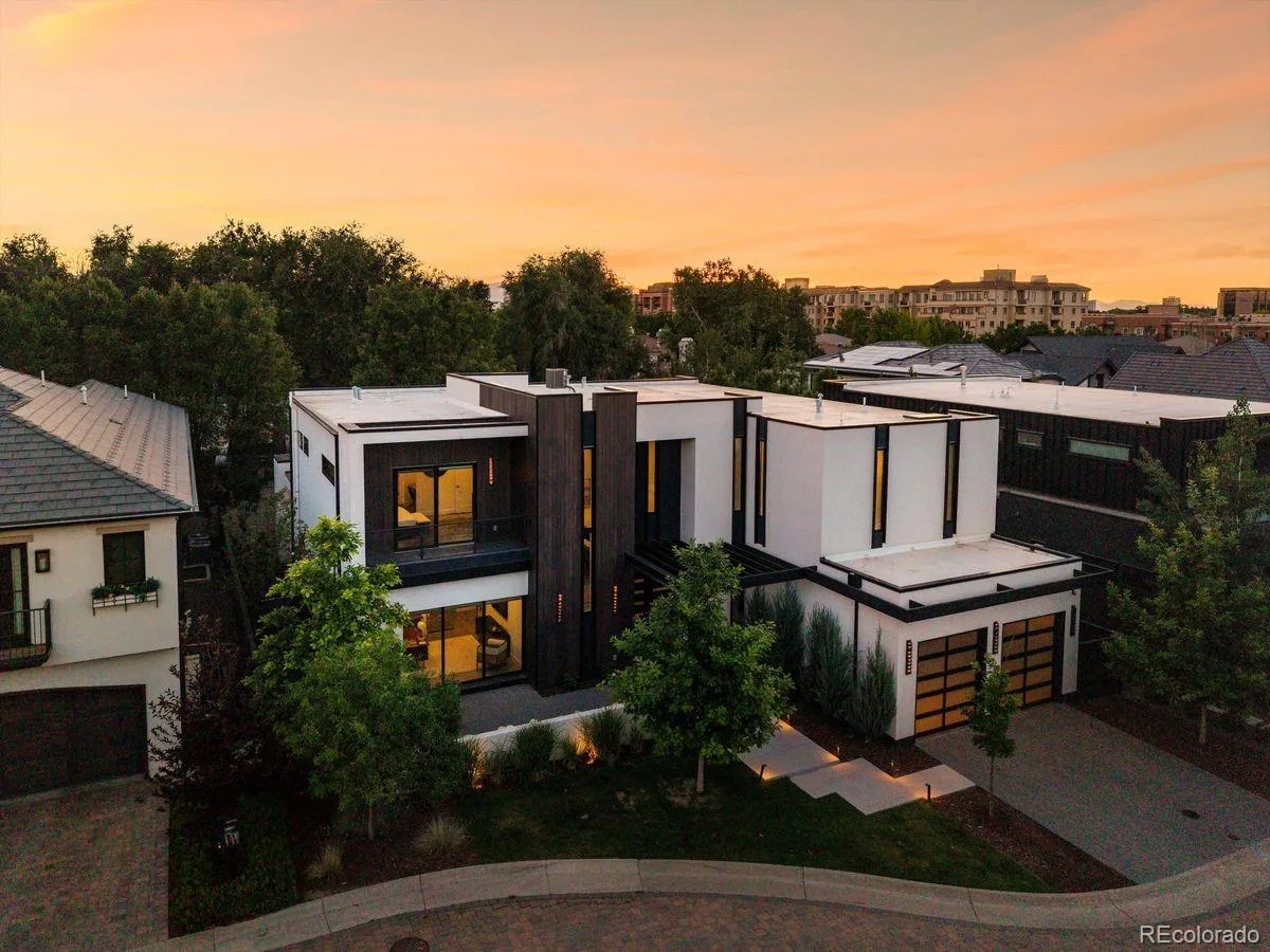 2821 E Cedar Avenue #17 Denver CO 80209 MLS #REC7618979 06182026000019 1200 0