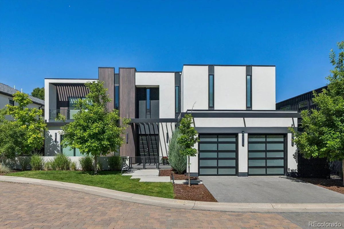2821 E Cedar Avenue #17 Denver CO 80209 MLS #REC7618979 06182026000019 1200 1