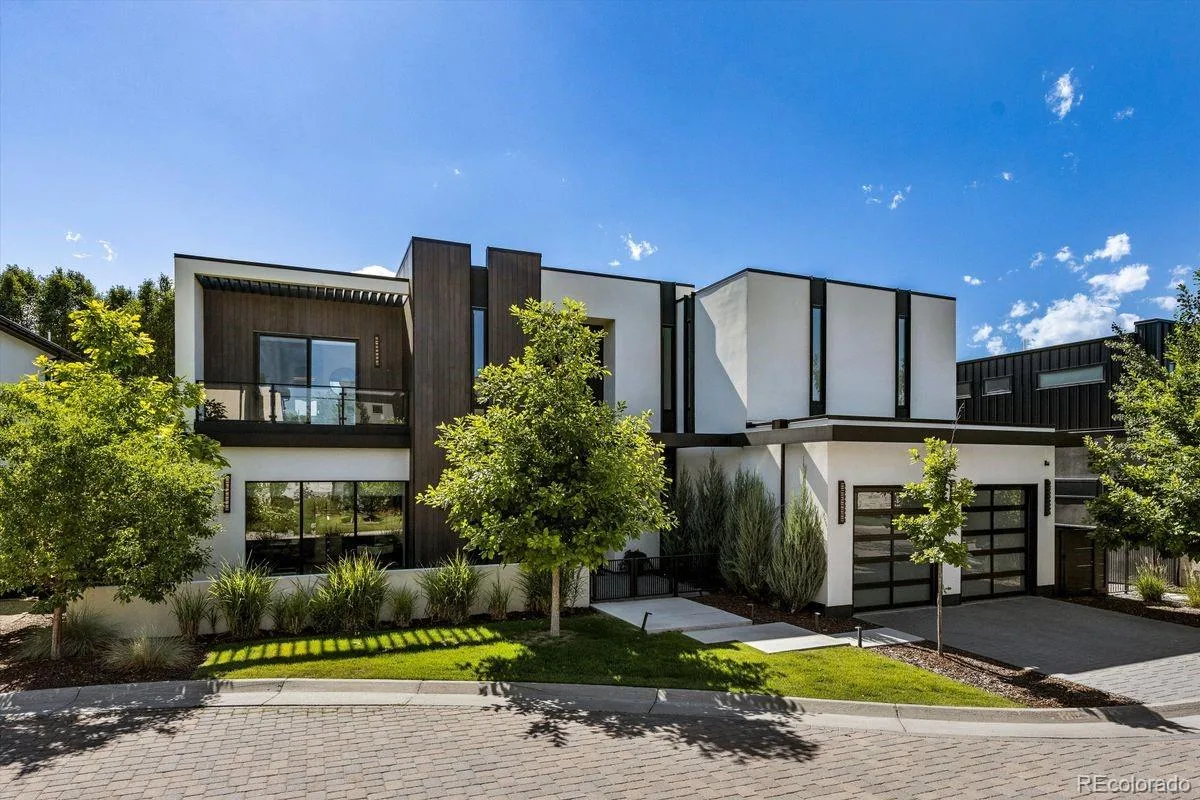 2821 E Cedar Avenue #17 Denver CO 80209 MLS #REC7618979 06272026173047 1200 39