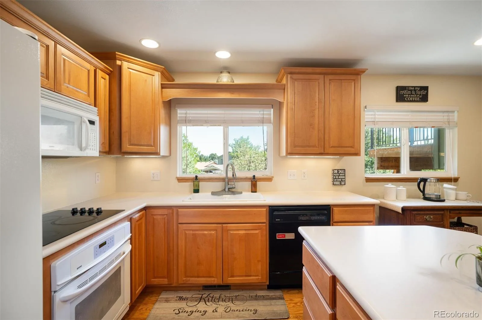 2220 S Beech Court Denver CO 80228 | MLS #REC7621132 08282026022621 1600 14