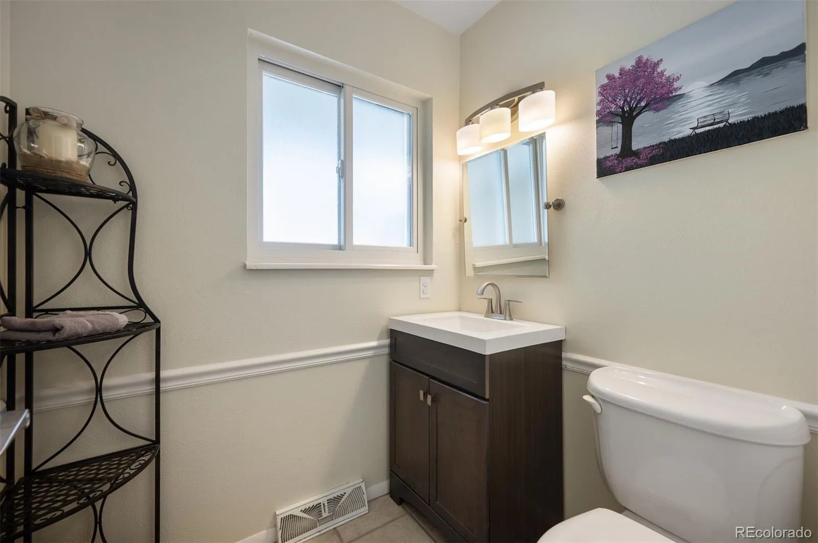 2220 S Beech Court Denver CO 80228 | MLS #REC7621132 08282026022621 1600 29
