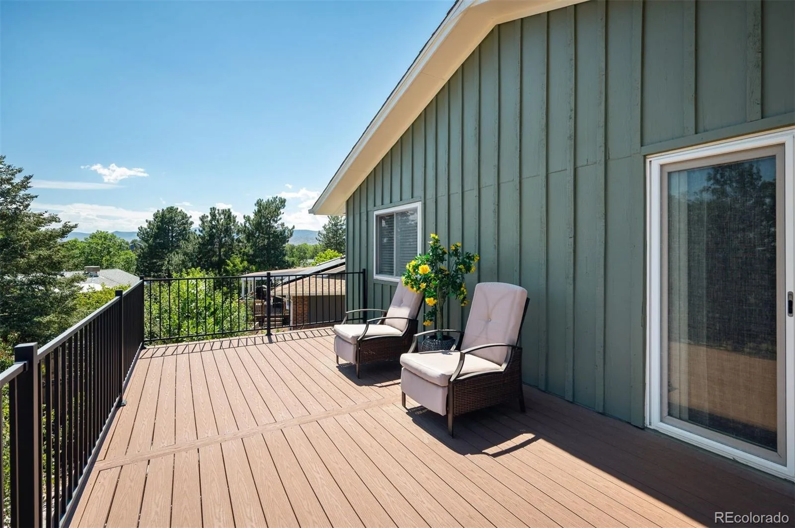 2220 S Beech Court Denver CO 80228 | MLS #REC7621132 08282026022621 1600 43