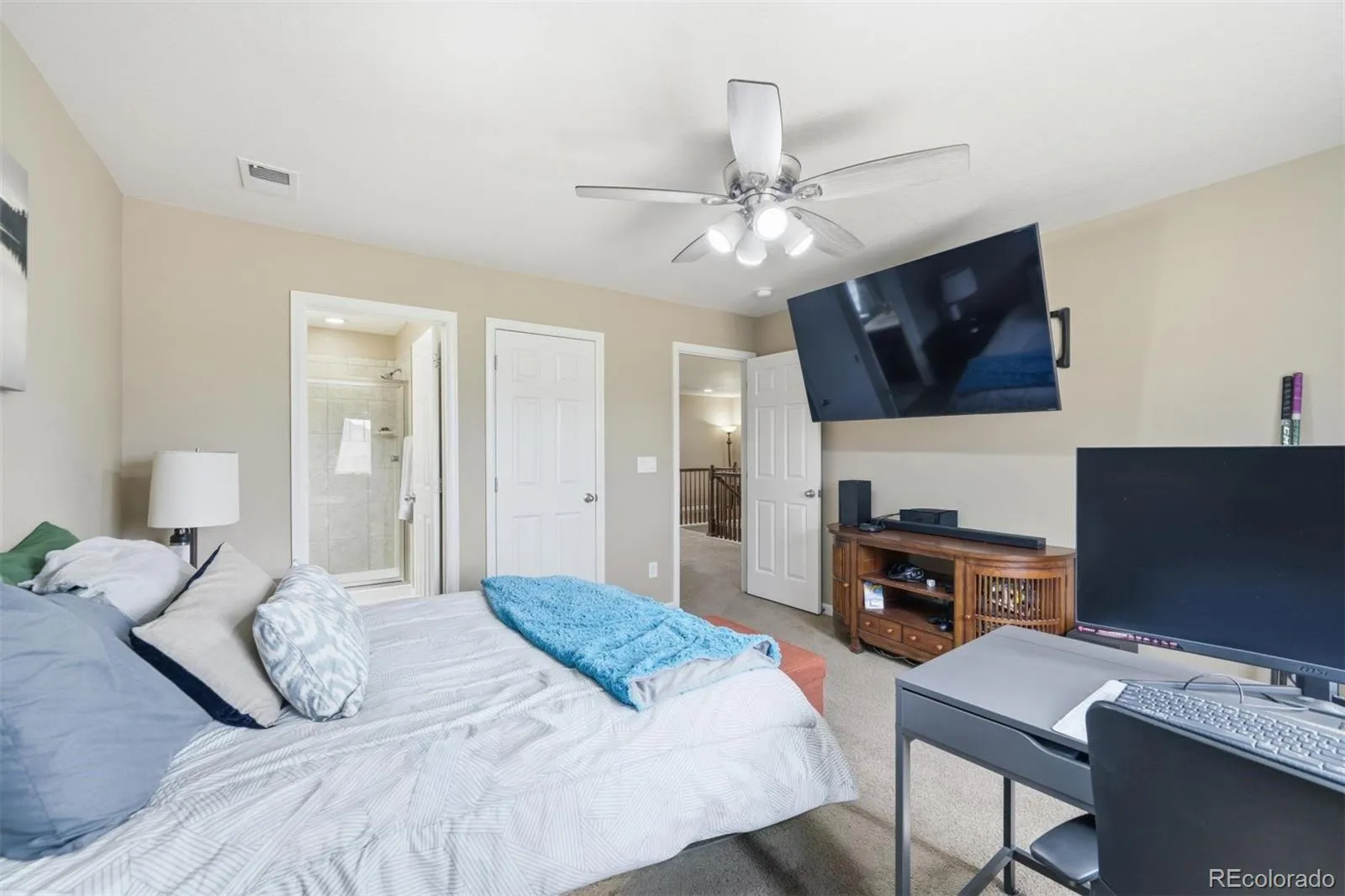 25690 E Hoover Place Aurora CO 80016 MLS #REC7622192 05192026053605 1600 33
