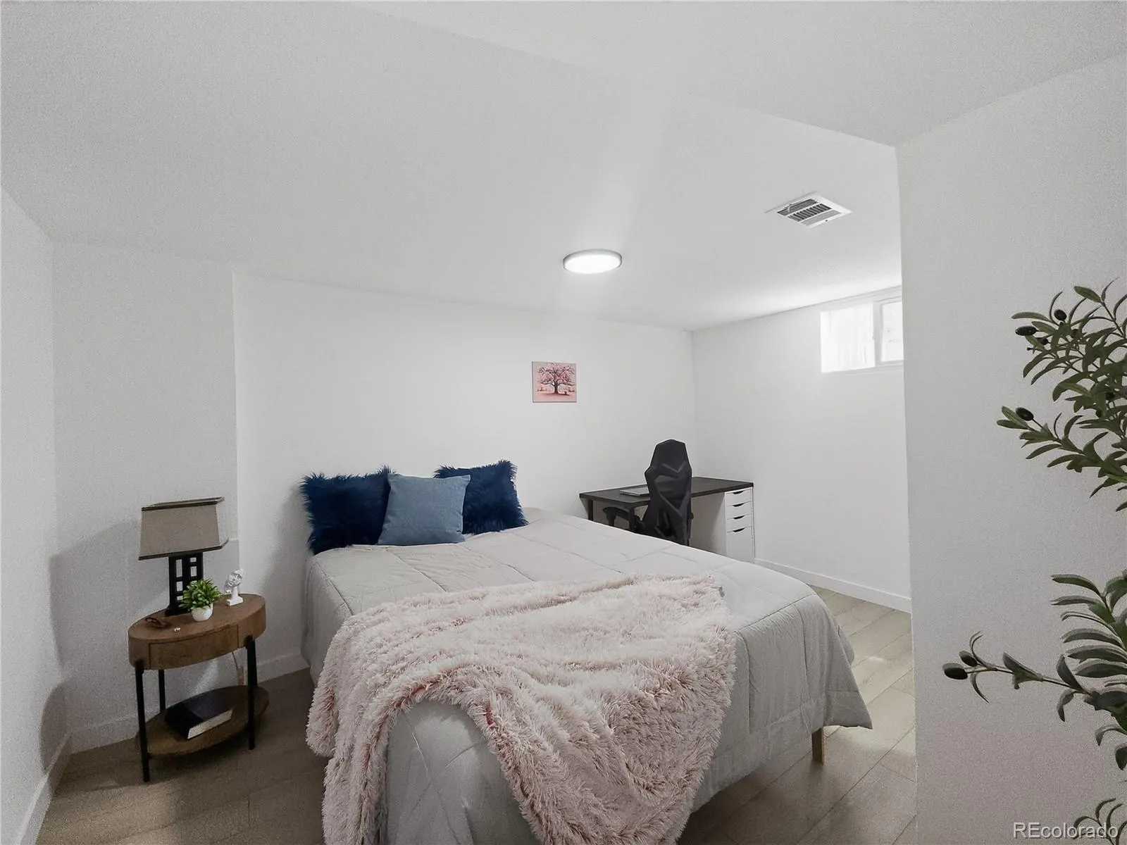 3227 S Grape Street Denver CO 80222 MLS #REC3757699 05162026041403 1600 15