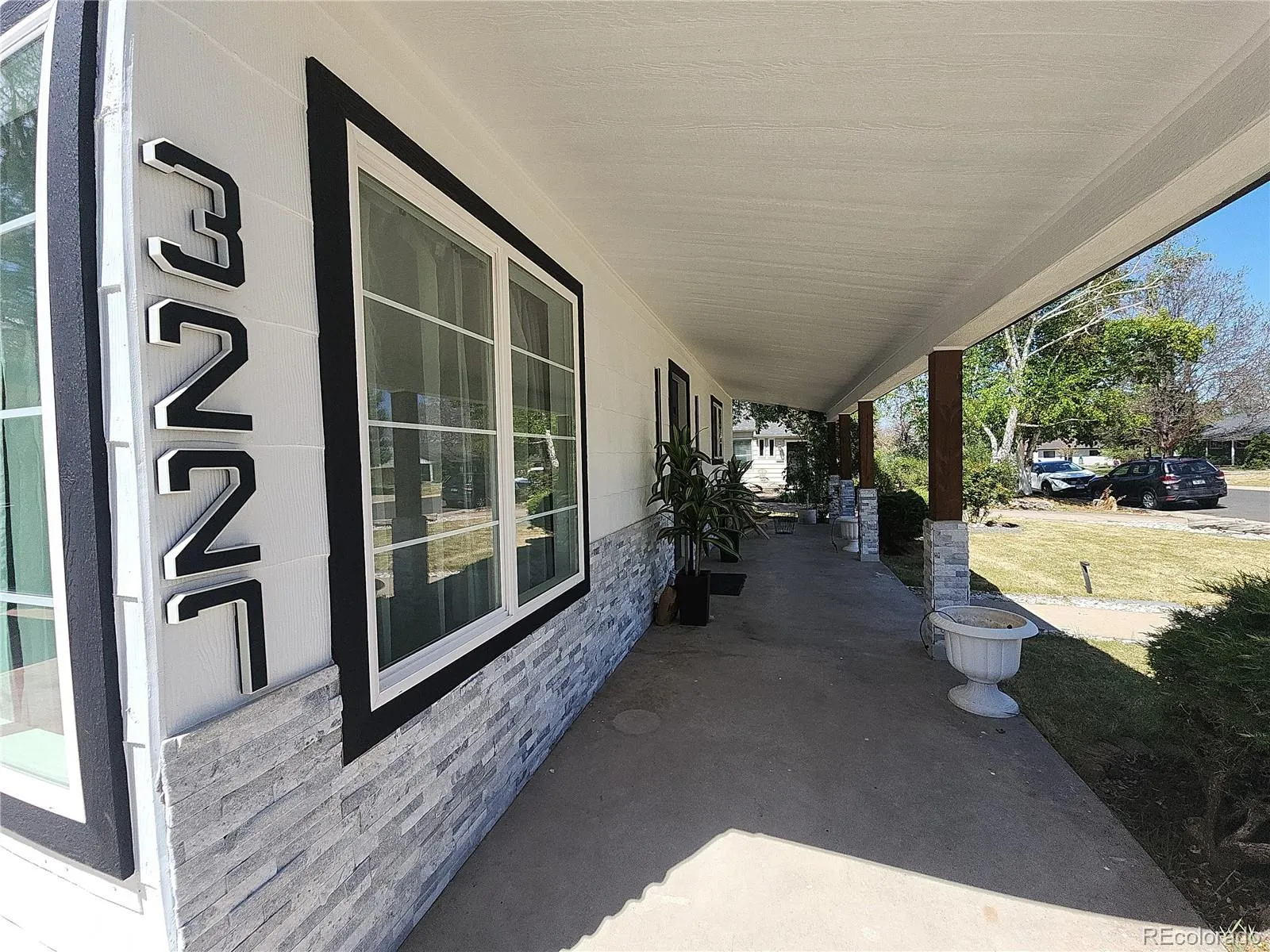3227 S Grape Street Denver CO 80222 MLS #REC3757699 05162026041403 1600 25