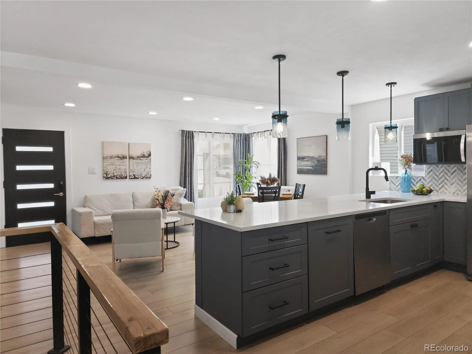 3227 S Grape Street Denver CO 80222 MLS #REC3757699 05162026041403 1600 7