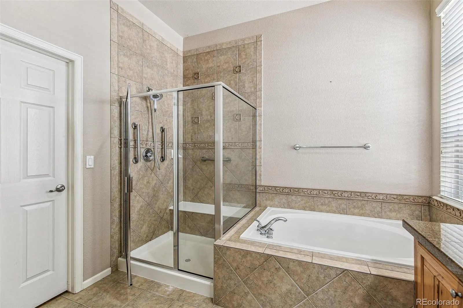 6085 Nile Circle Golden CO 80403 MLS #REC7622959 05282026163310 1600 16