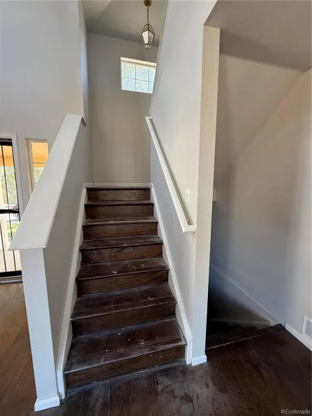 4693 Durham Court Denver CO 80239 | MLS #REC7627162 08212026174042 800 4