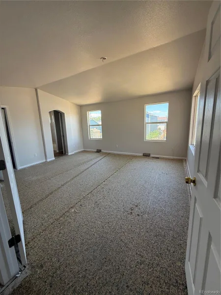 4693 Durham Court Denver CO 80239 | MLS #REC7627162 08212026174042 800 5