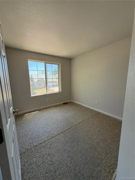 4693 Durham Court Denver CO 80239 | MLS #REC7627162 08212026174042 800 9