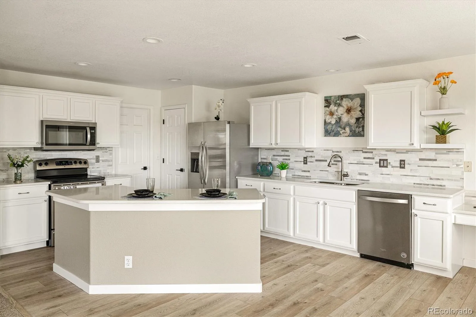 2366 E 109th Drive Northglenn CO 80233 | MLS #REC7629890 08192026203542 1600 11