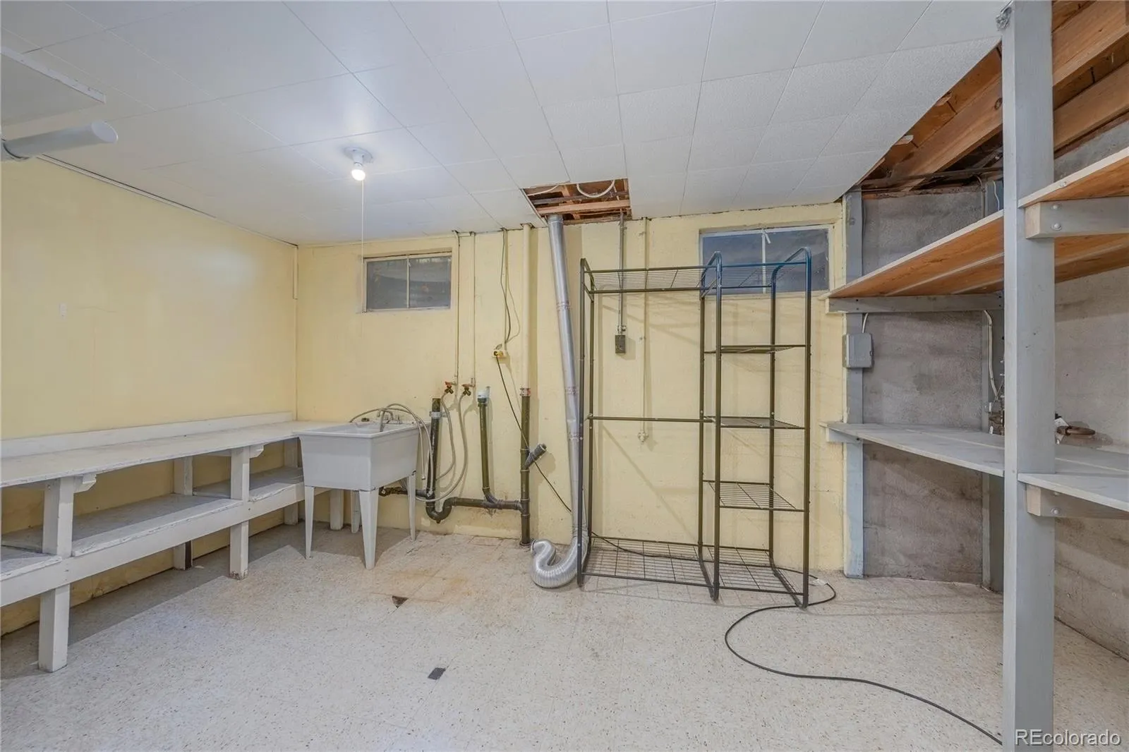 4770 S Mariposa Drive Englewood CO 80110 MLS #REC7630293 05152026151005 1600 29