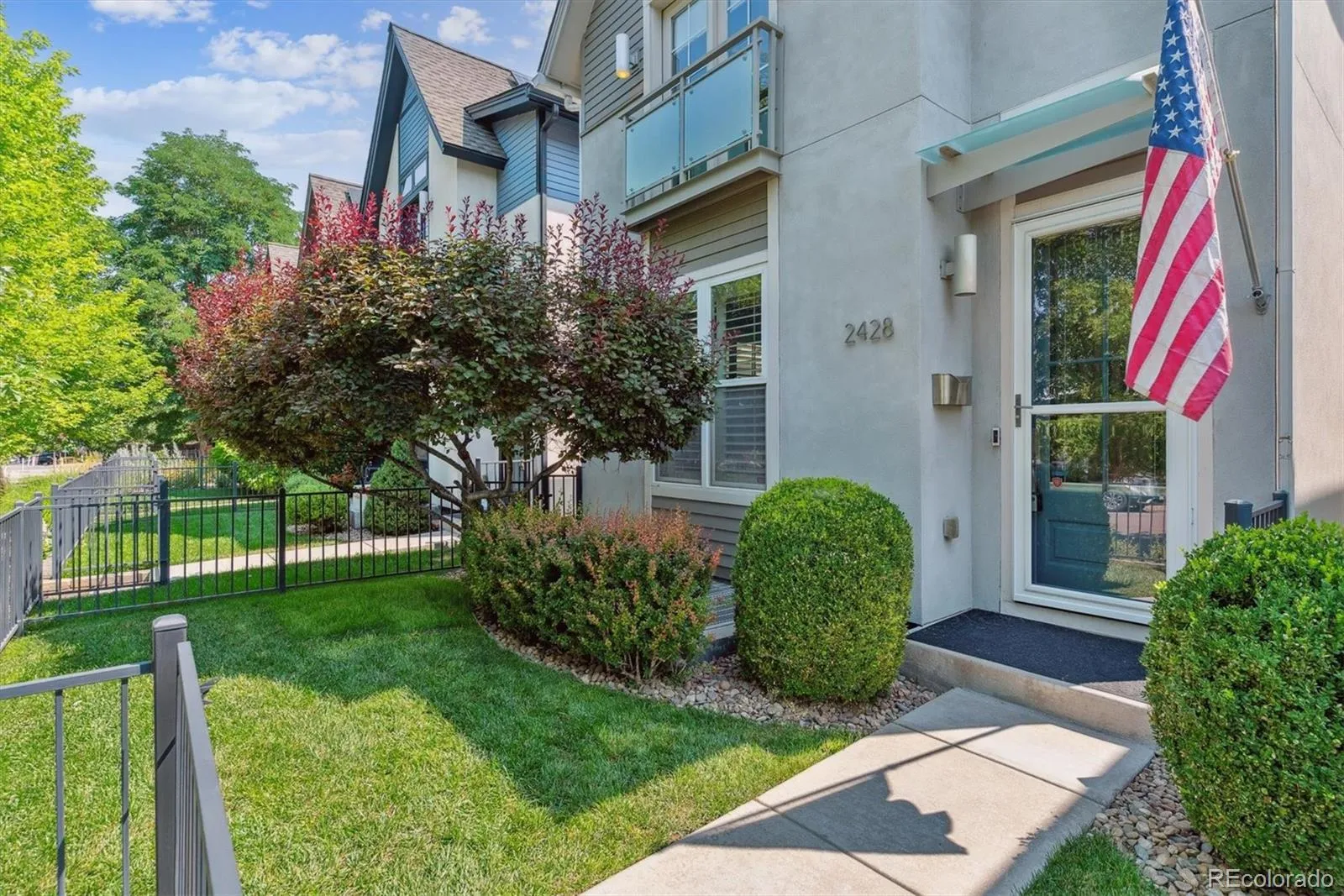 04112026192122 1600 0