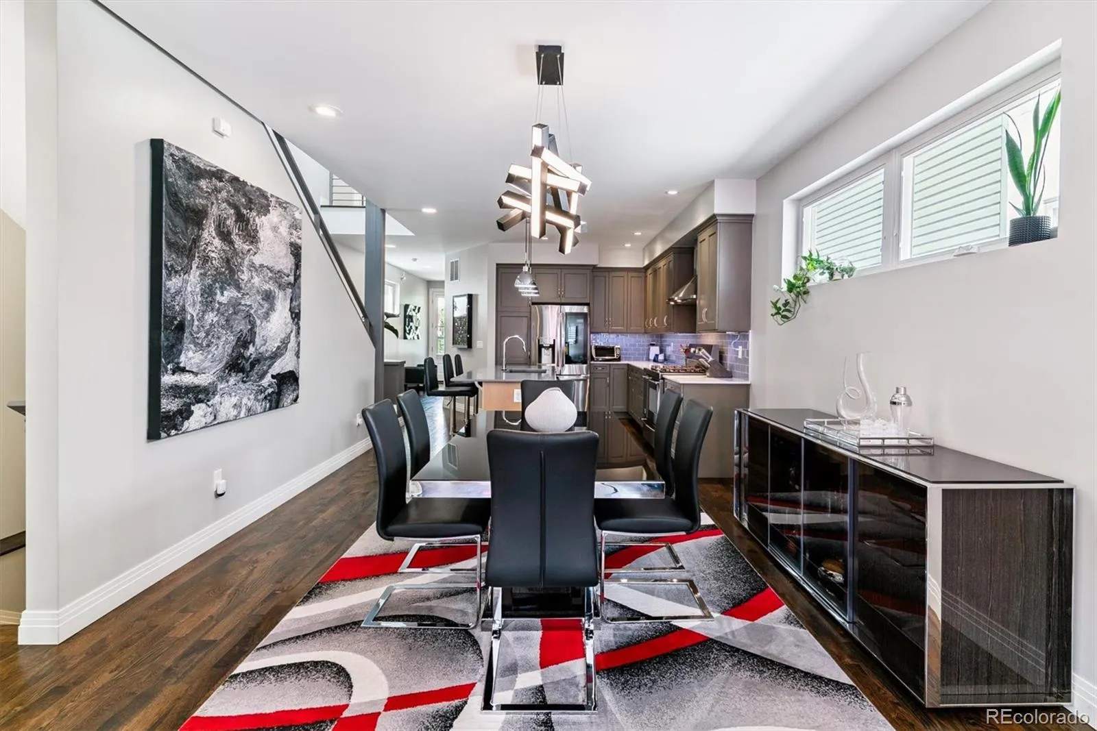 04112026192122 1600 11