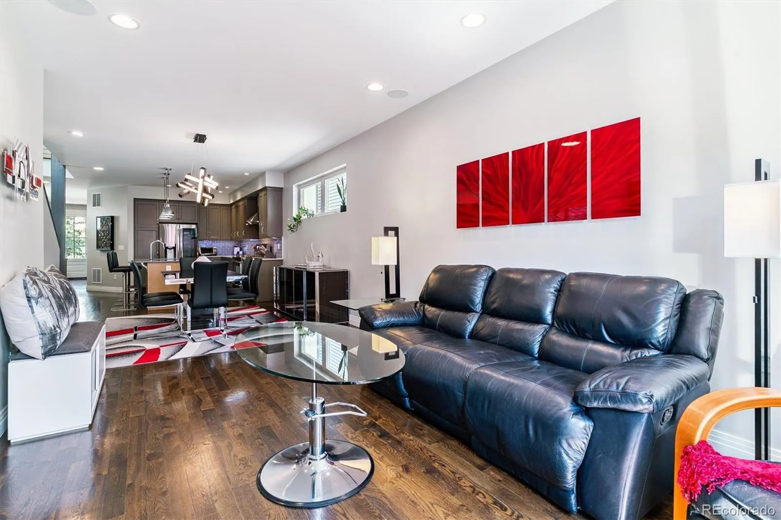 04112026192122 1600 13