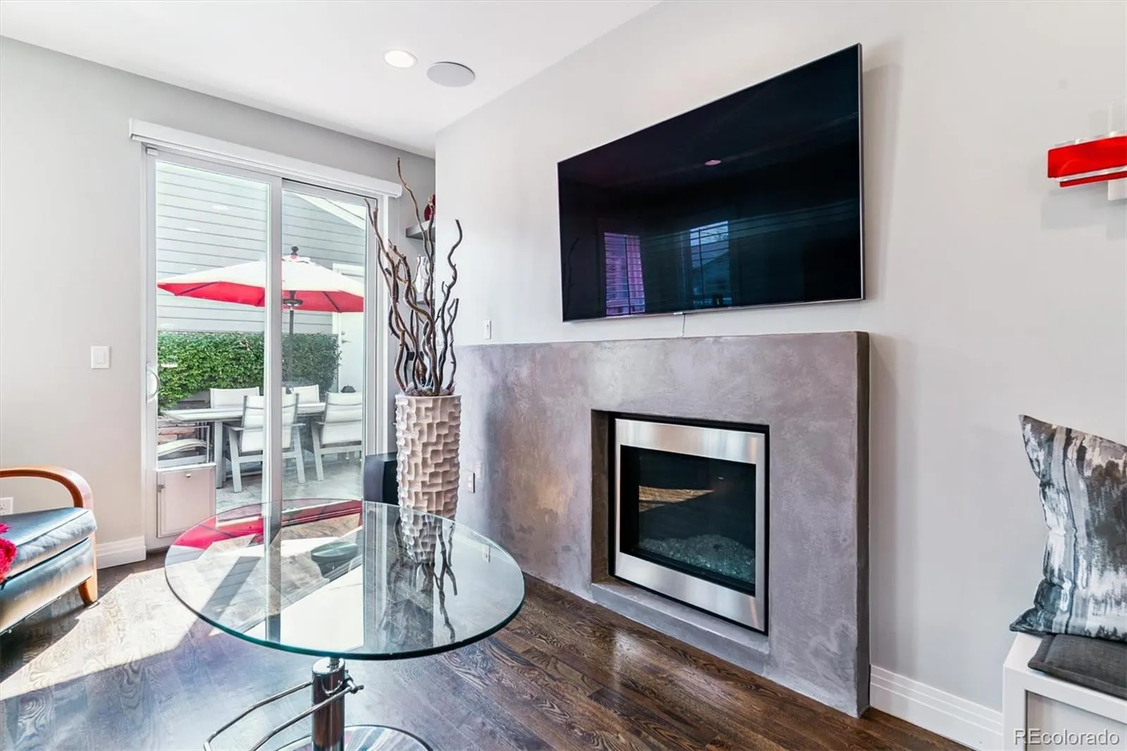 04112026192122 1600 14