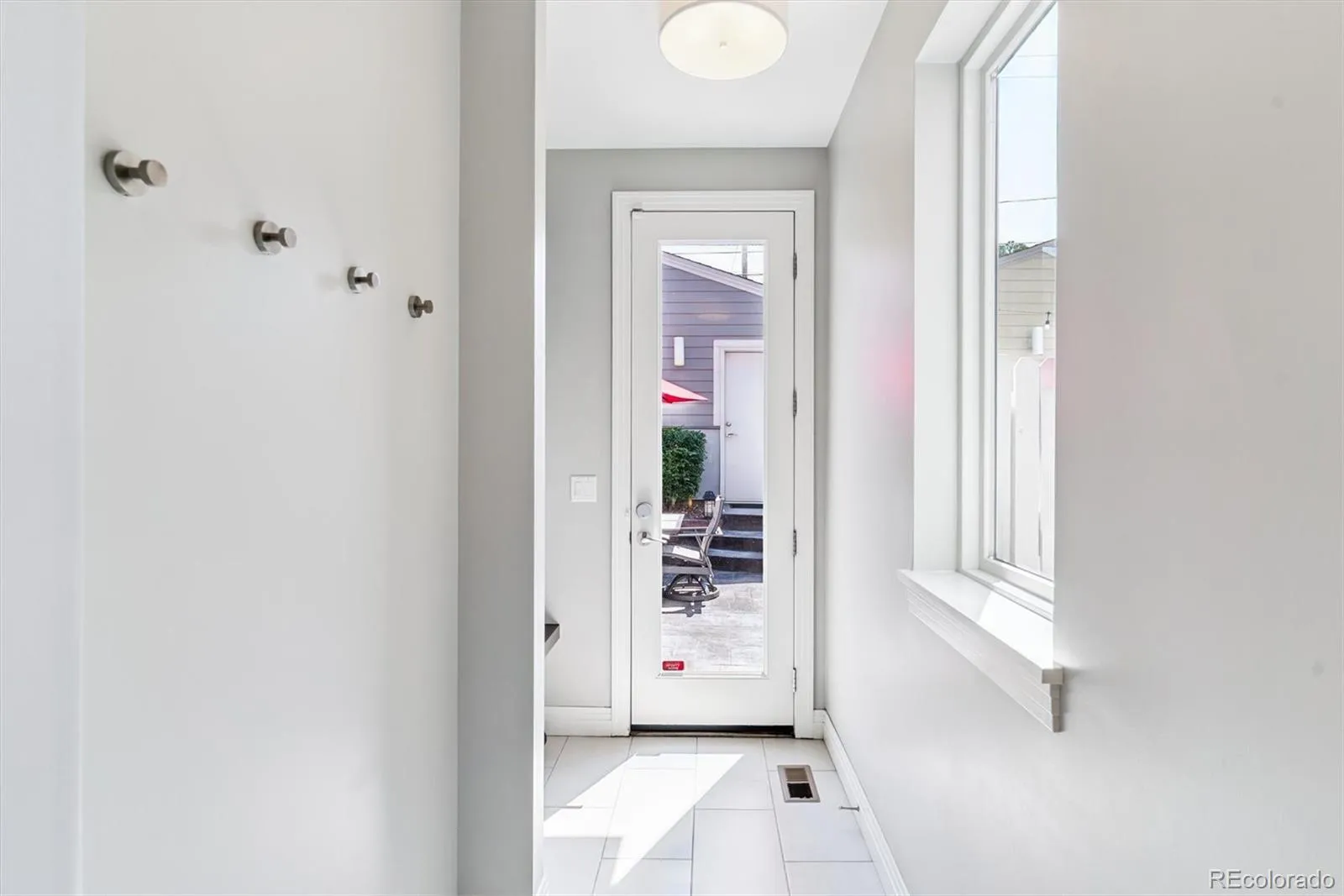 04112026192122 1600 18