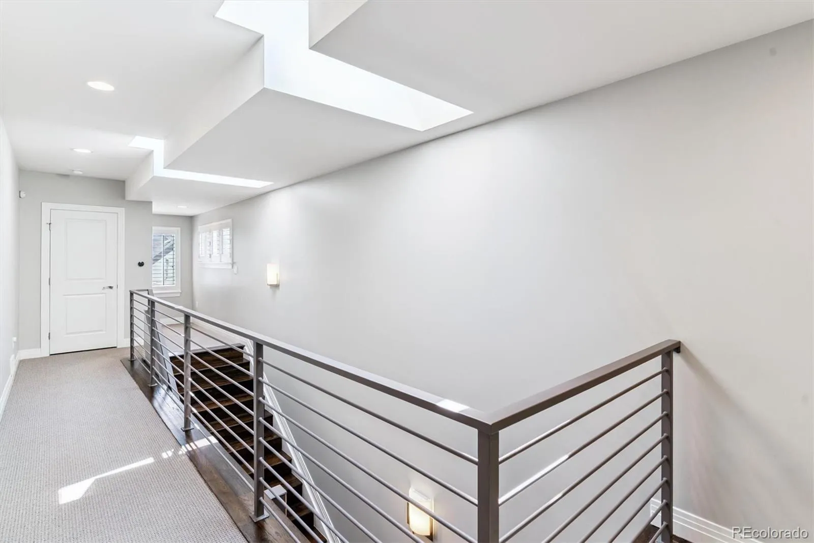 04112026192122 1600 19