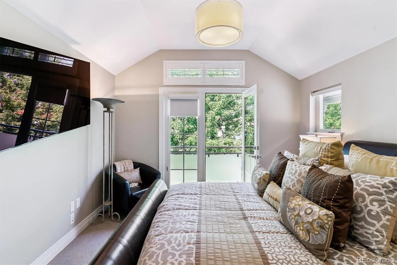 04112026192122 1600 24