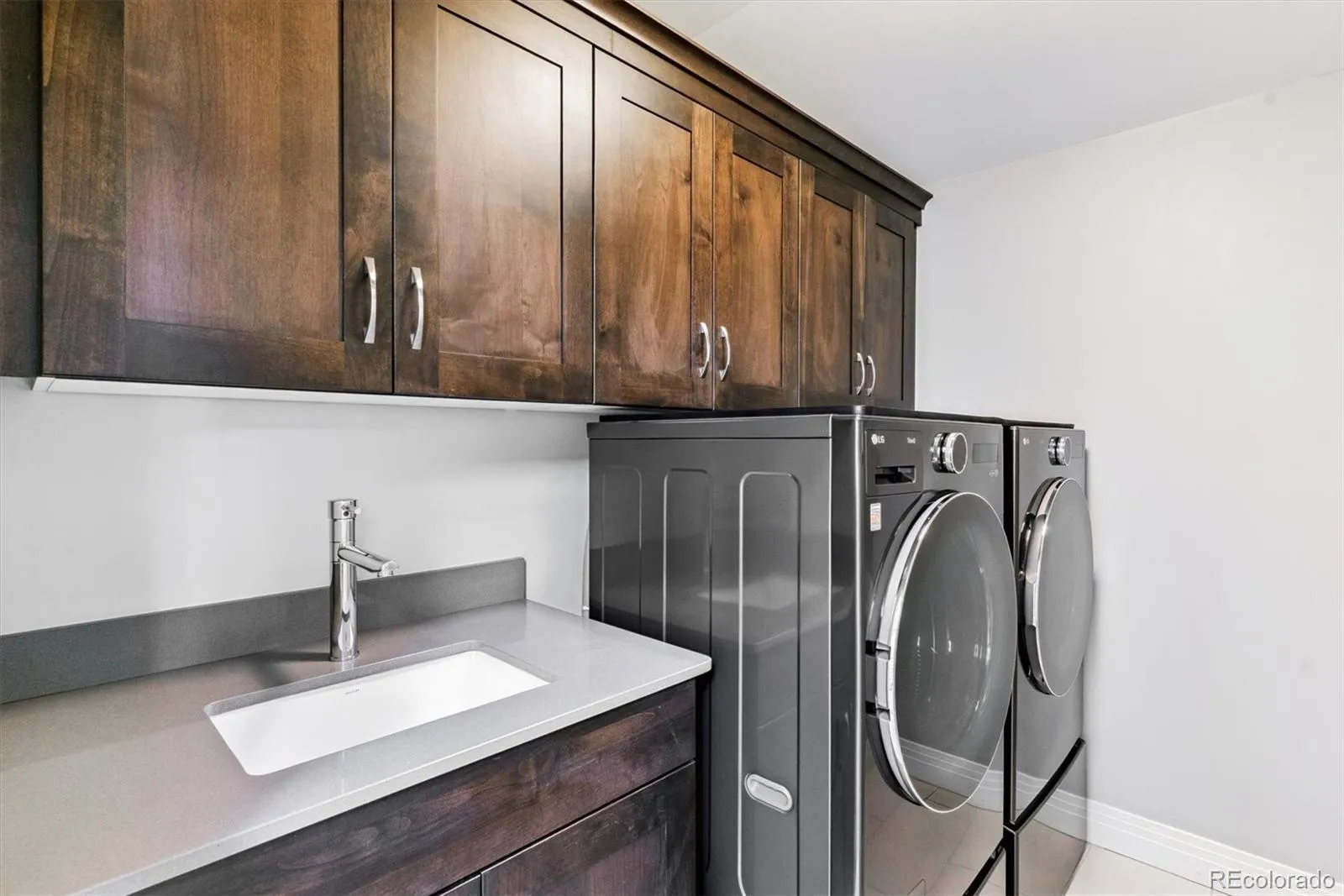 04112026192122 1600 26