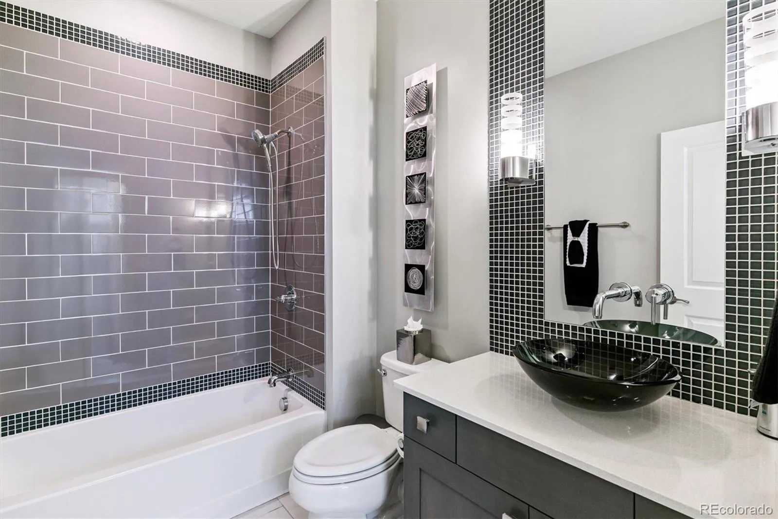 04112026192122 1600 3