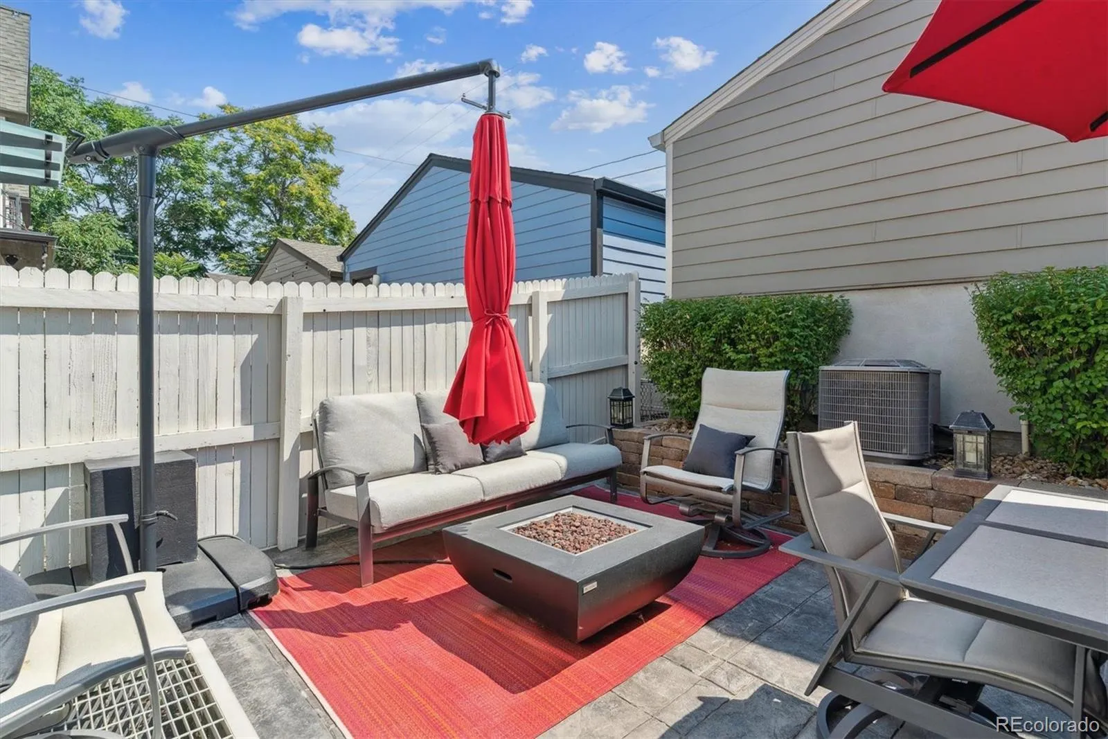 04112026192122 1600 37