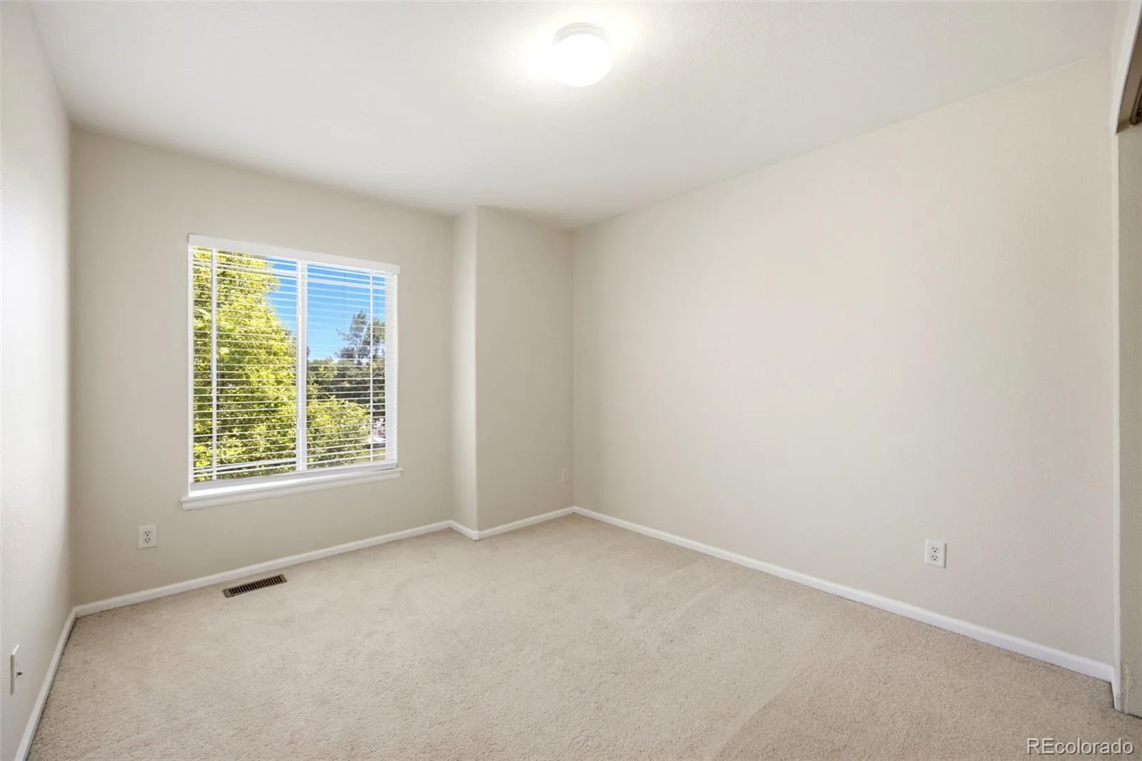 9535 Yukon Street Broomfield CO 80021 MLS #REC7631906 06192026040603 1600 14