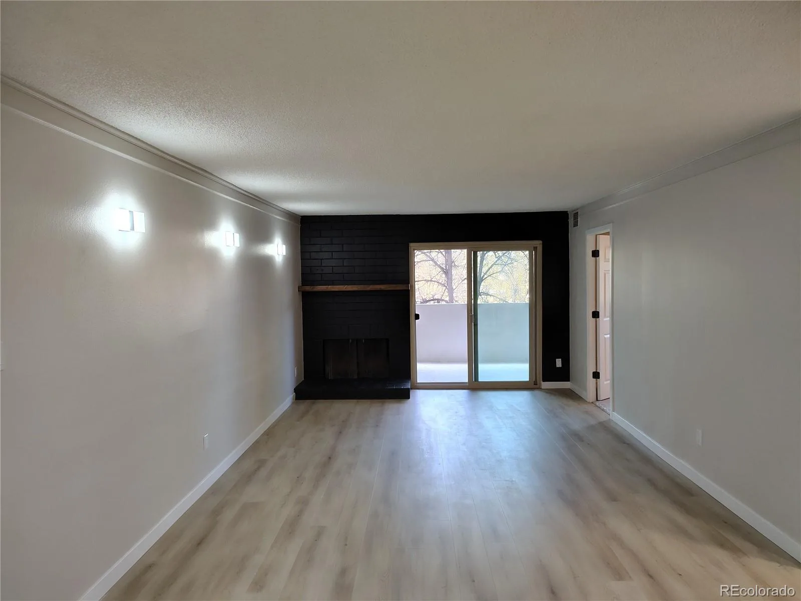 2880 S Locust Street #303S Denver CO 80222 MLS #REC7636069 06012026230310 1600 18