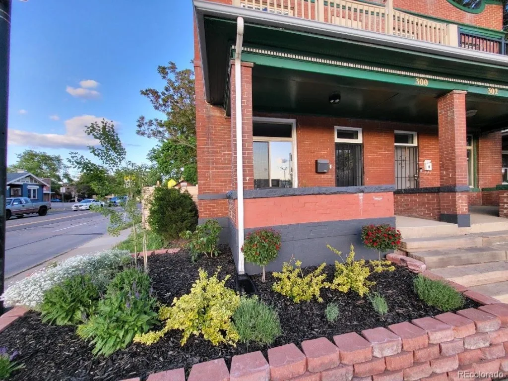300 S Lincoln Street Denver CO 80209 | MLS #REC7636266 08132026181732 1024 32