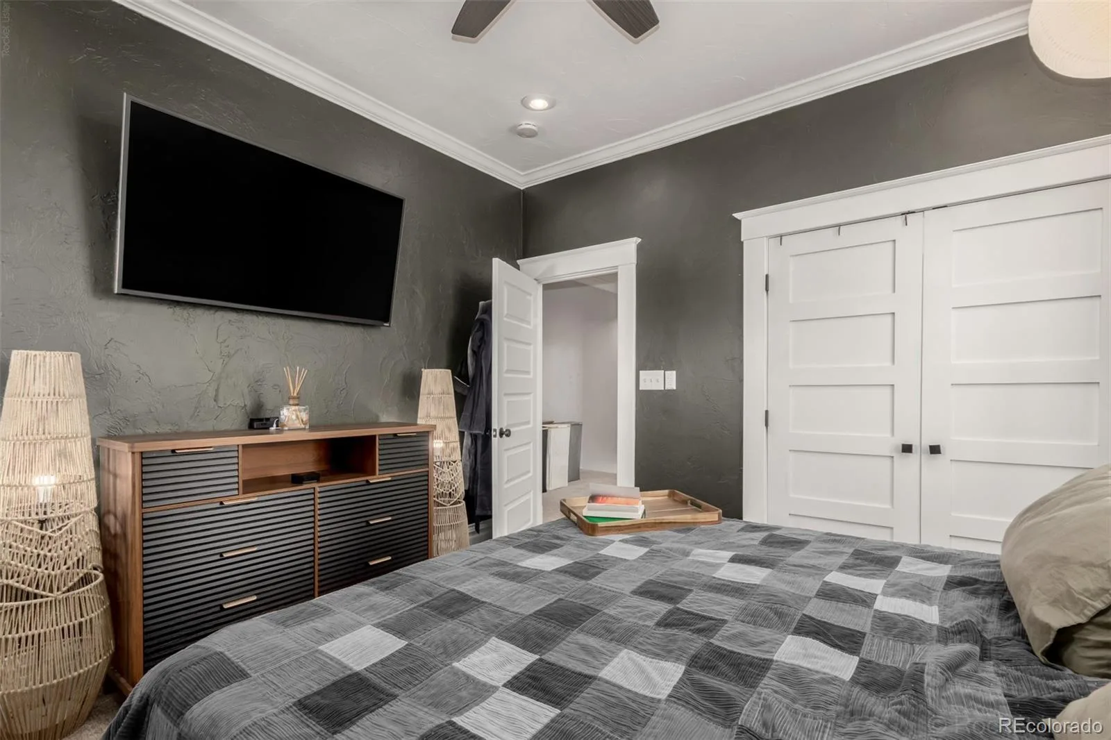 300 S Lincoln Street Denver CO 80209 | MLS #REC7636266 08132026181732 1600 14
