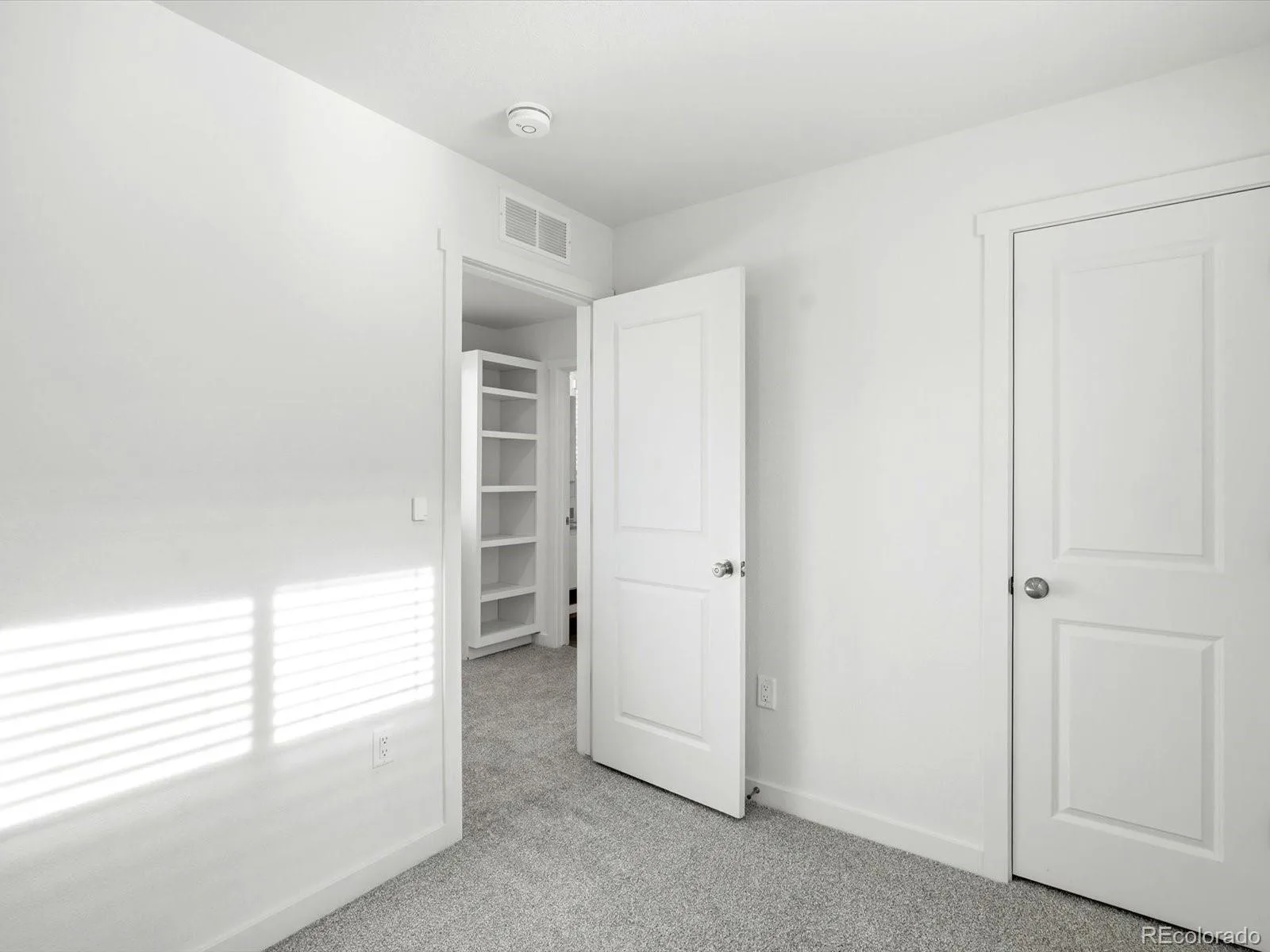 5077 N Walden Way Denver CO 80249 | MLS #REC7637007 08282026000453 1600 26