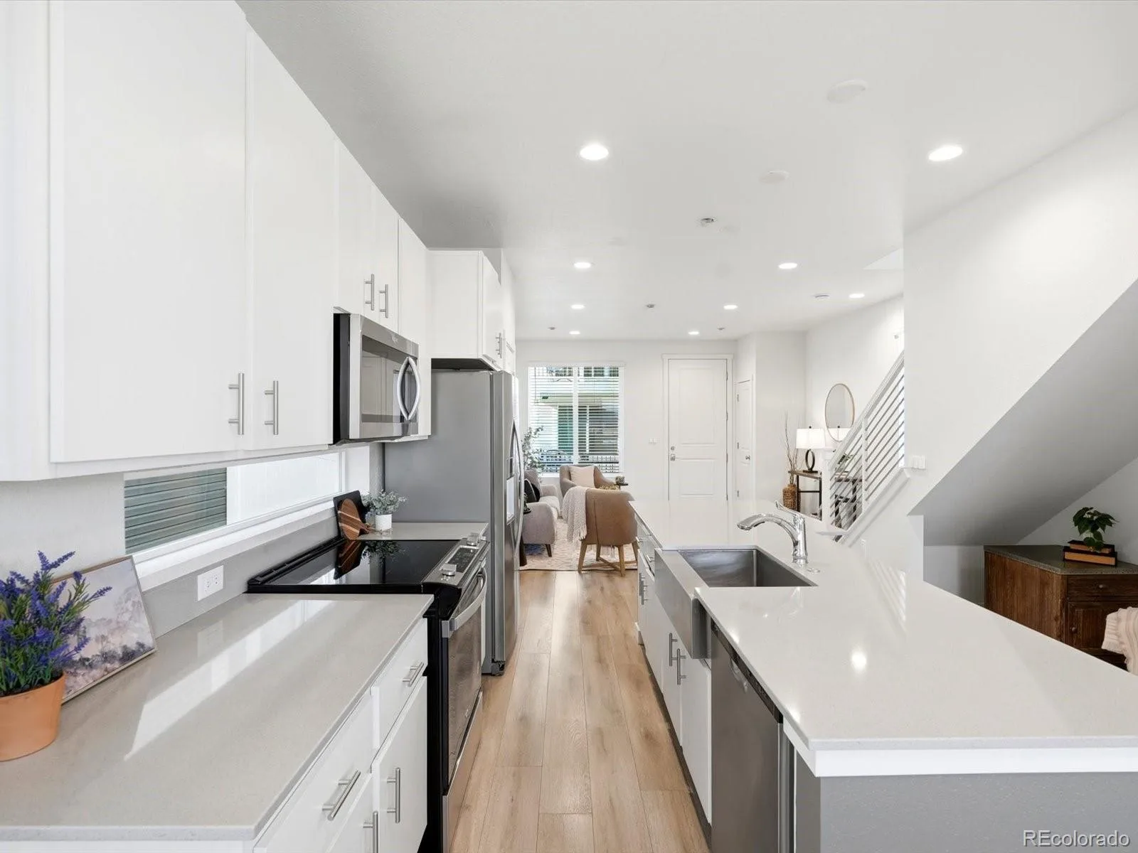 5077 N Walden Way Denver CO 80249 | MLS #REC7637007 08282026000453 1600 39