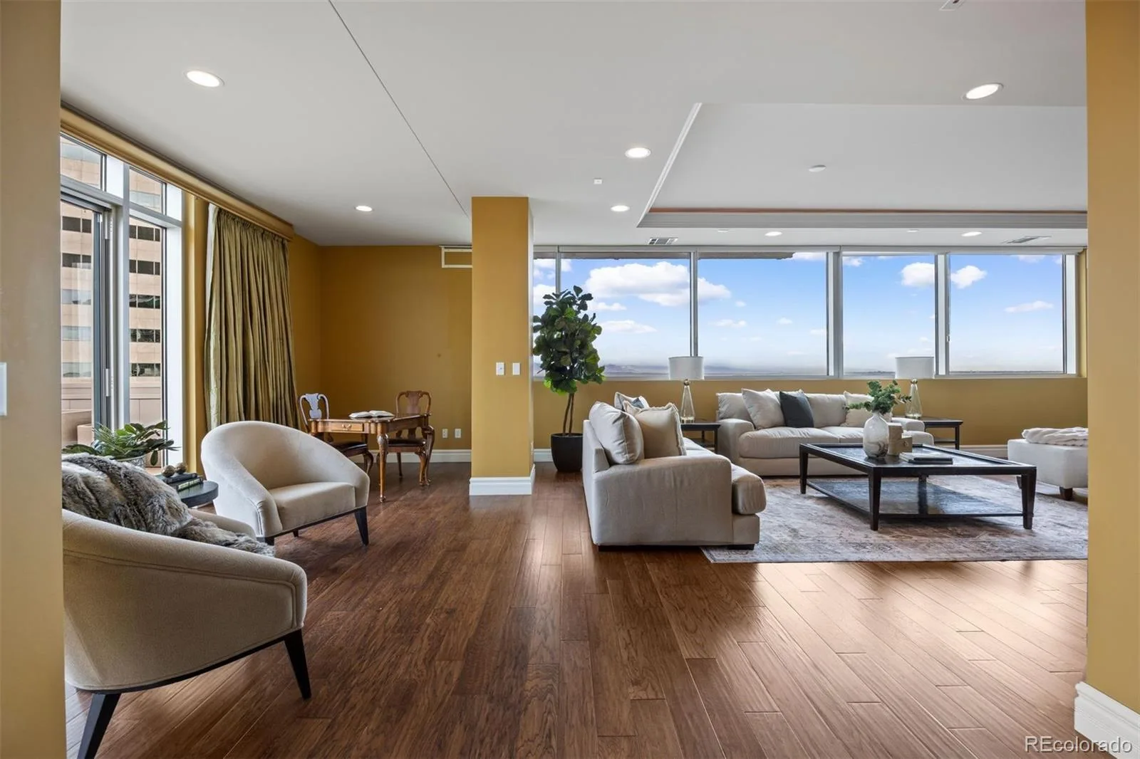 2001 Lincoln Street #2820 Denver CO 80202 | MLS #REC7639470 10022026143532 1600 22
