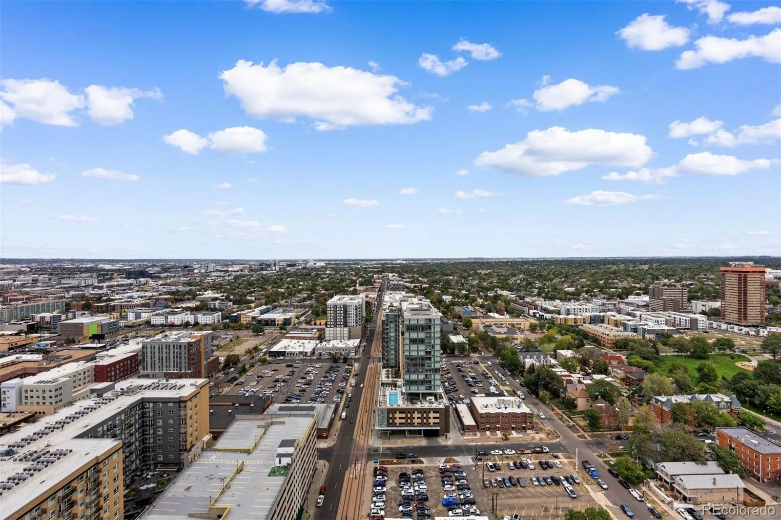 2001 Lincoln Street #2820 Denver CO 80202 | MLS #REC7639470 10022026143532 1600 35