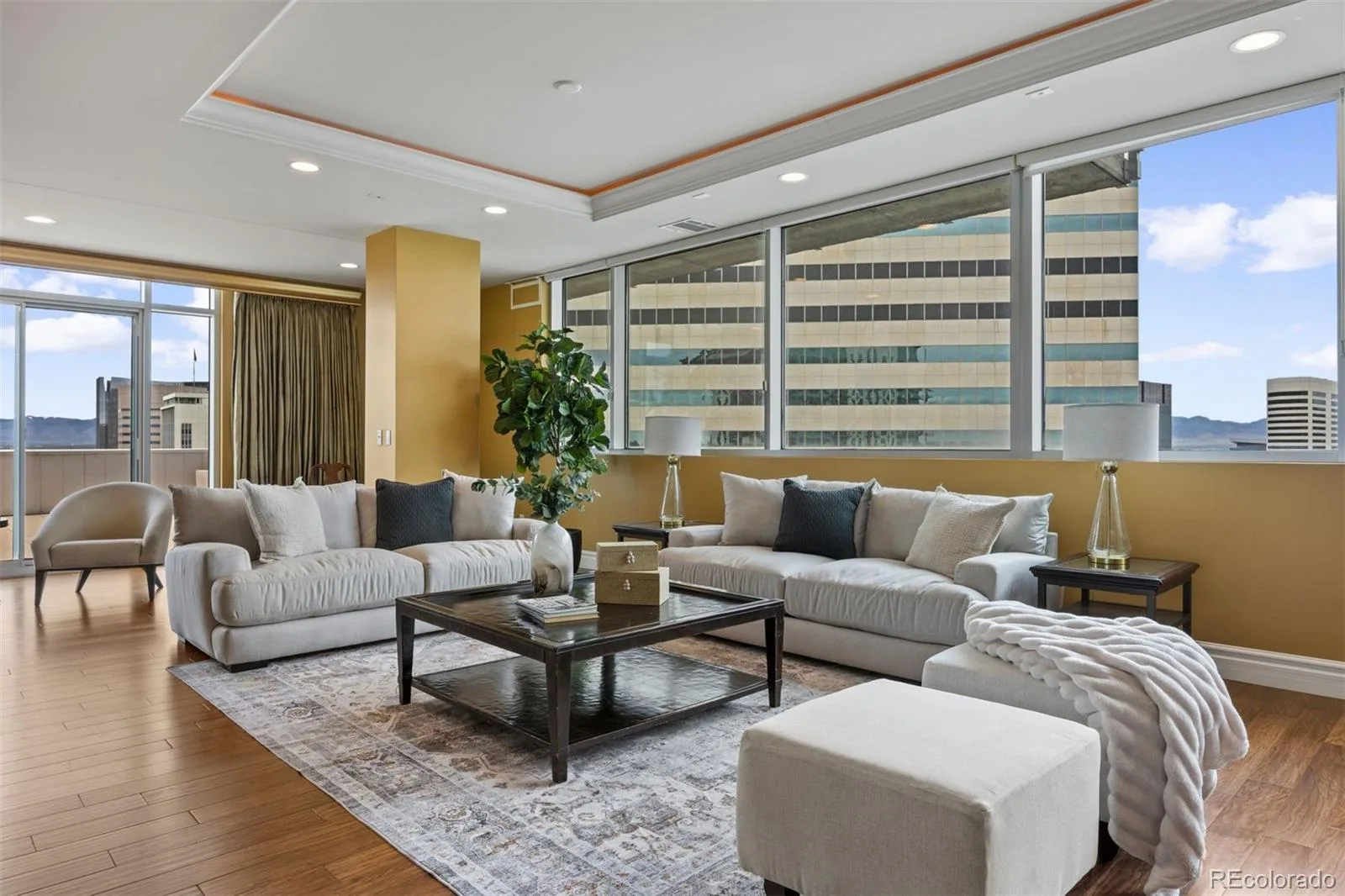 2001 Lincoln Street #2820 Denver CO 80202 | MLS #REC7639470 10022026143532 1600 8