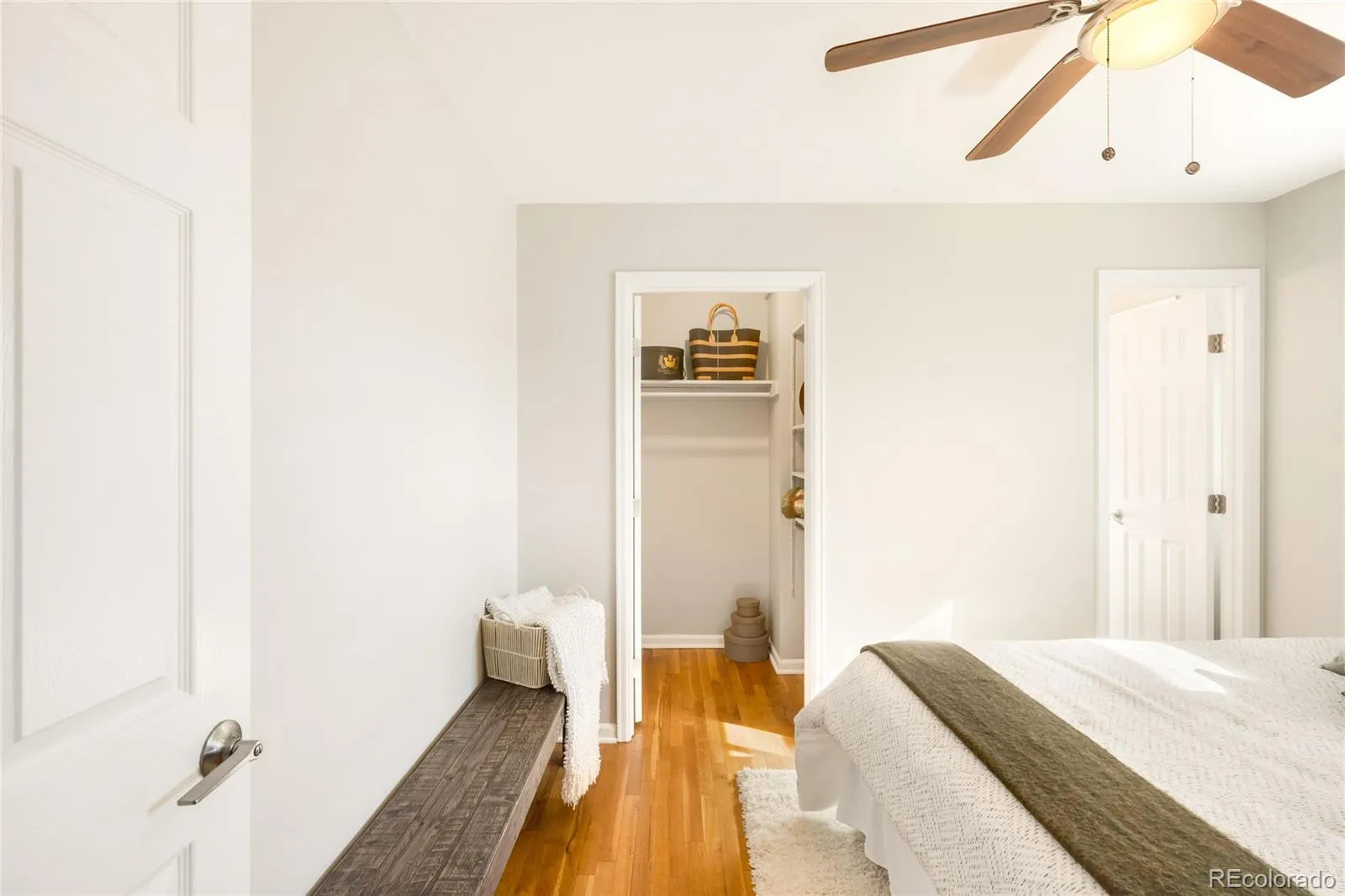 04102026212800 1600 6