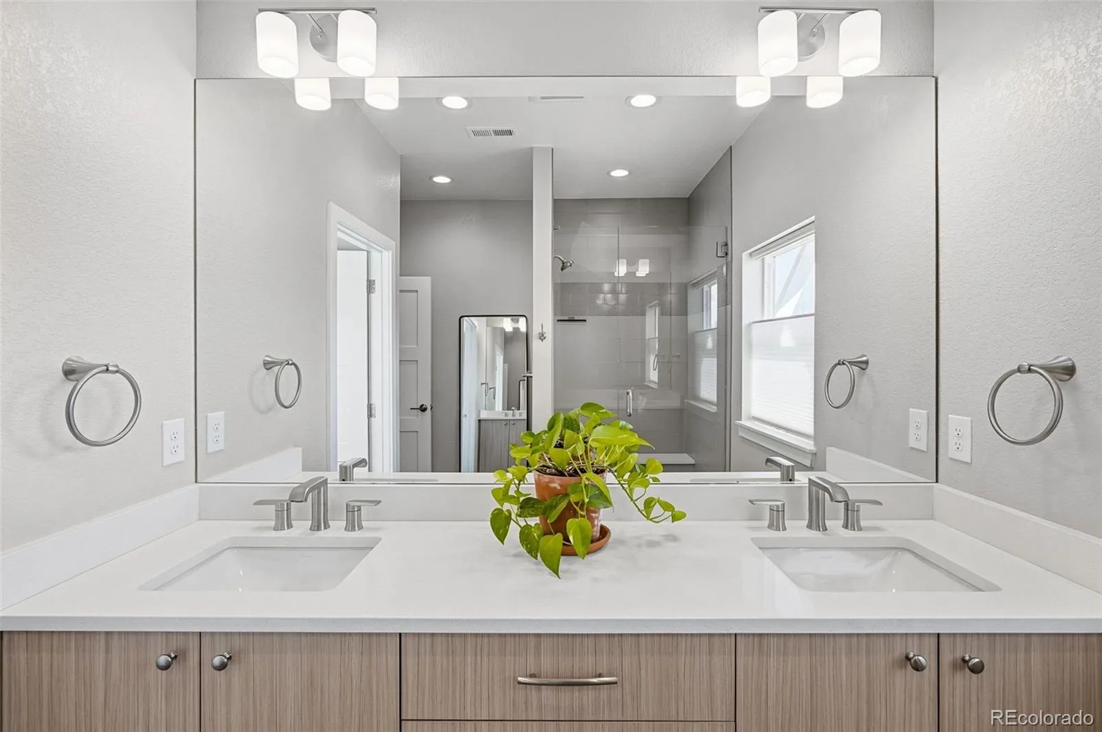 1530 Terry Street Longmont CO 80501 | MLS #REC7640155 08262026165722 1600 24