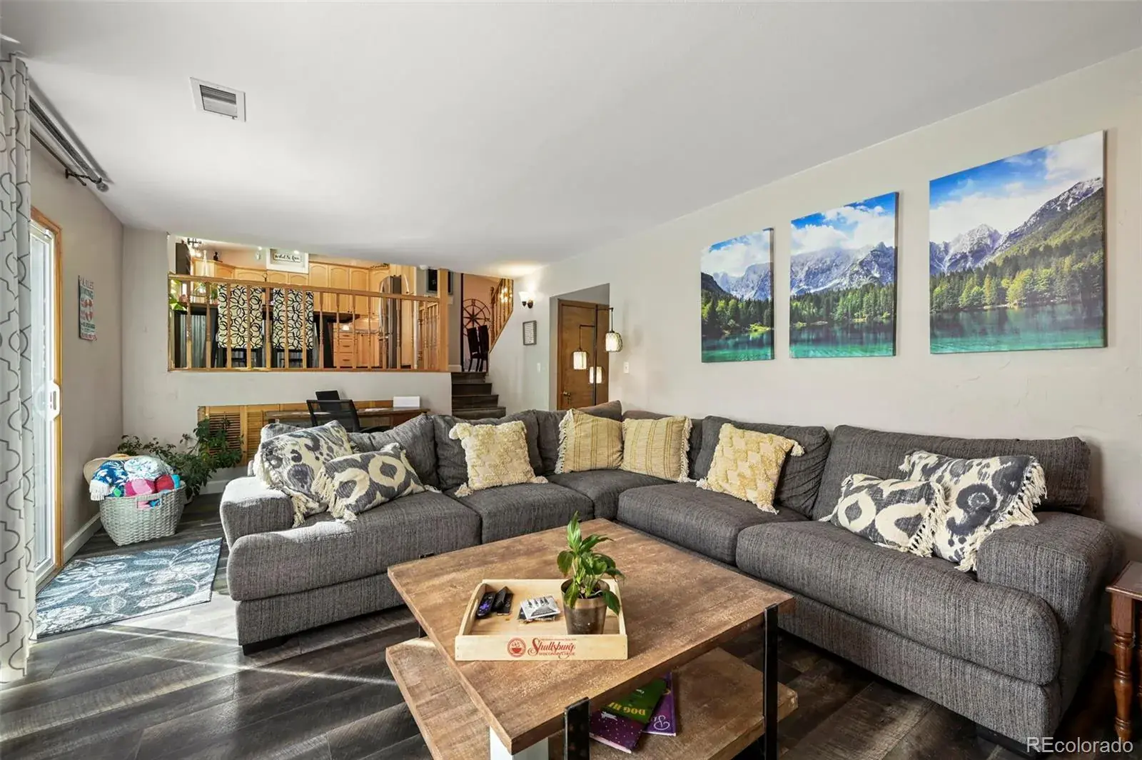 10092025153720 1600 19